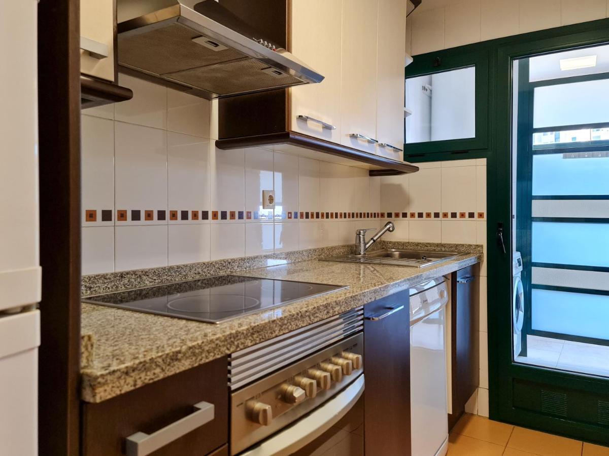 Completo Torresol Iii Apartment